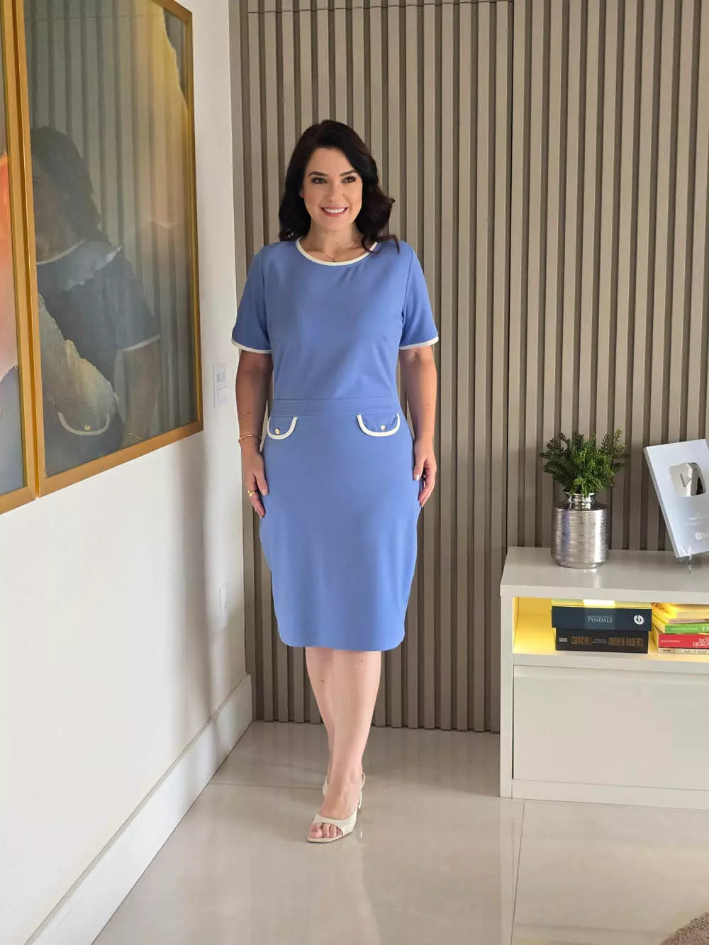 VESTIDO TUBINHO COM LAPELA